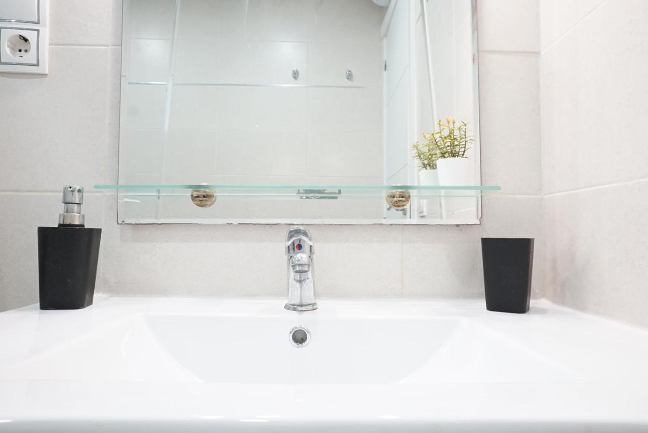 Apartamento Centrico Y Amplio En Málaga Exterior foto